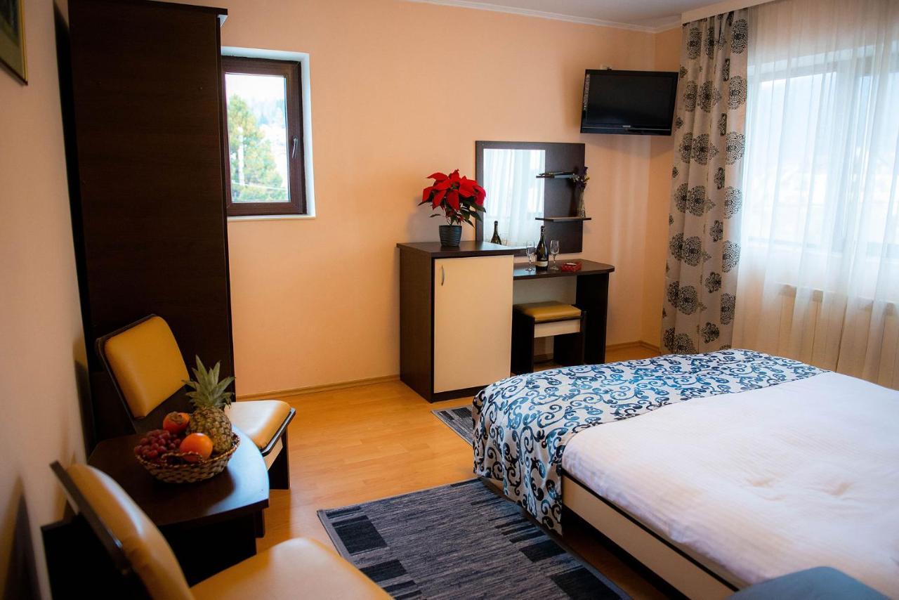 Casa Maia Hotel Buşteni Eksteriør billede