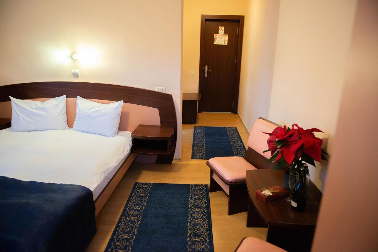 Casa Maia Hotel Buşteni Eksteriør billede