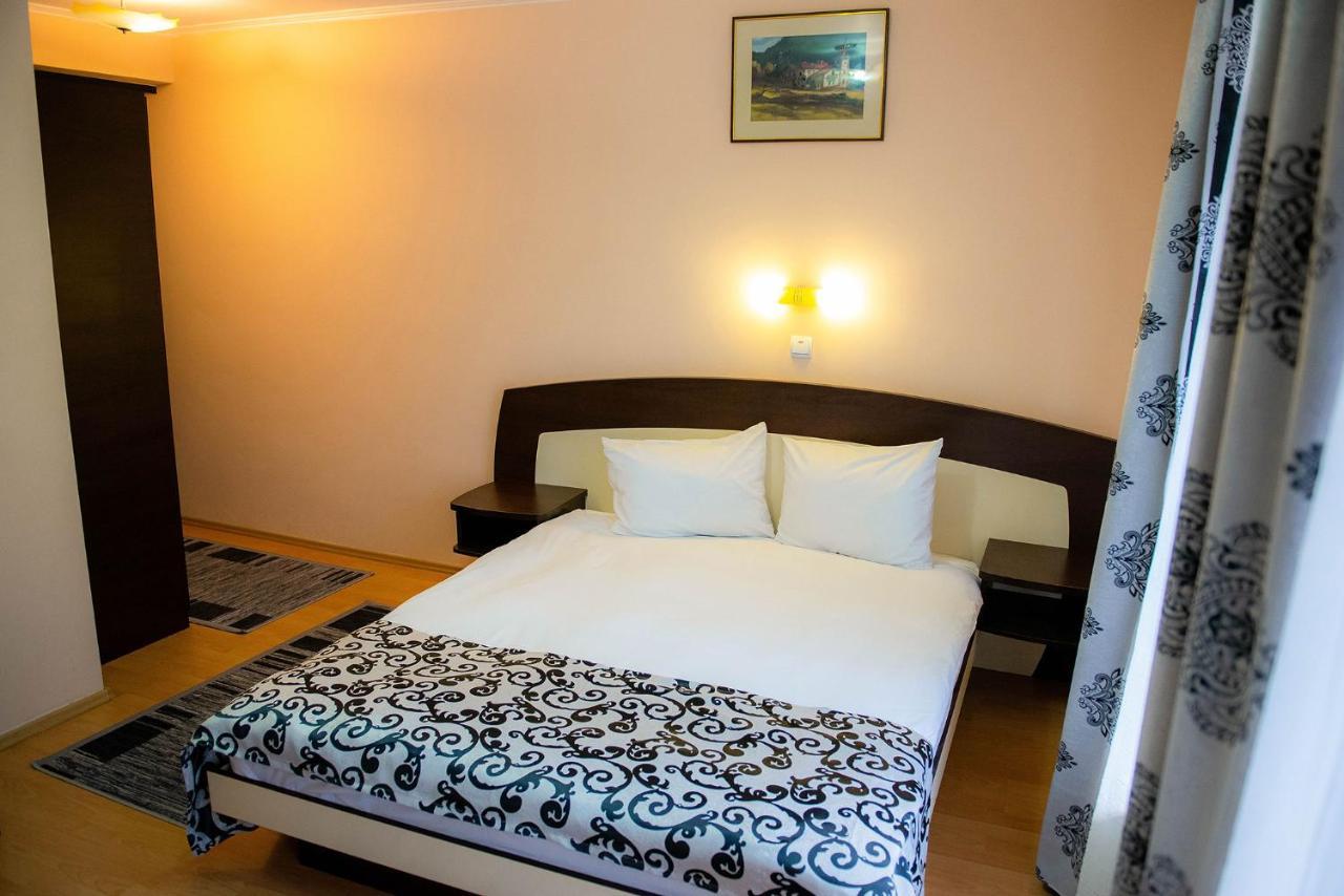 Casa Maia Hotel Buşteni Eksteriør billede