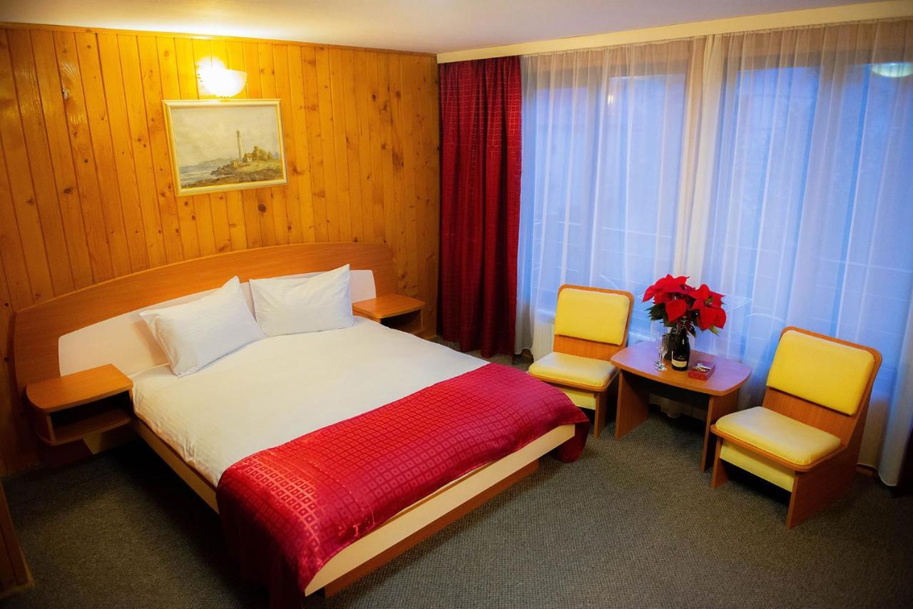 Casa Maia Hotel Buşteni Eksteriør billede