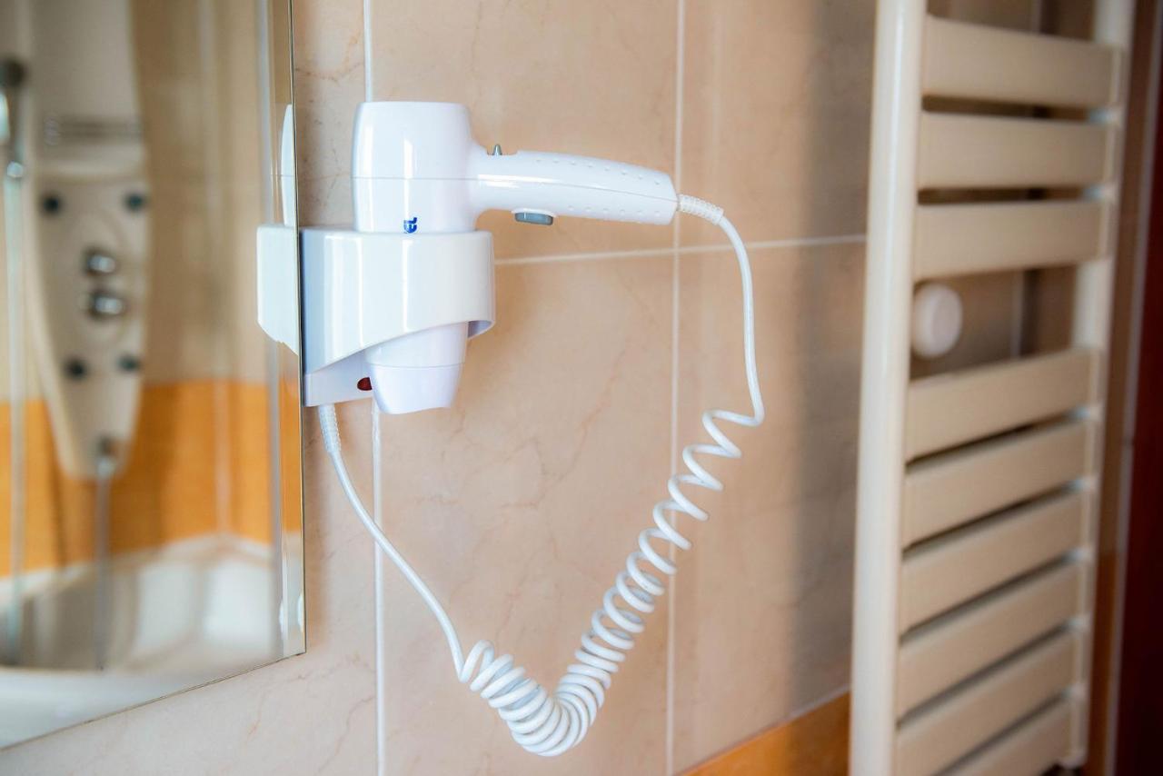 Casa Maia Hotel Buşteni Eksteriør billede